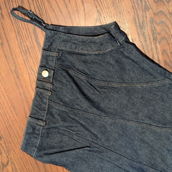 Urban Revivo - Vestaire Collection High Low Denim Dress - Picture 4 of 4